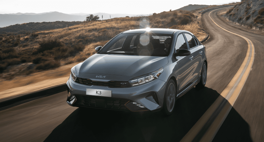 Độc đáo với bộ đôi Kia K3 Turbo GT & 2.0 Premium